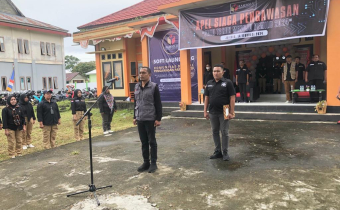 Menjelang 1 Tahun Pemilu 2024, Bawaslu Halbar Gelar Apel Siaga Pengawasan.